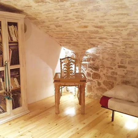아파트 Maison Atypique 11e Siecle *